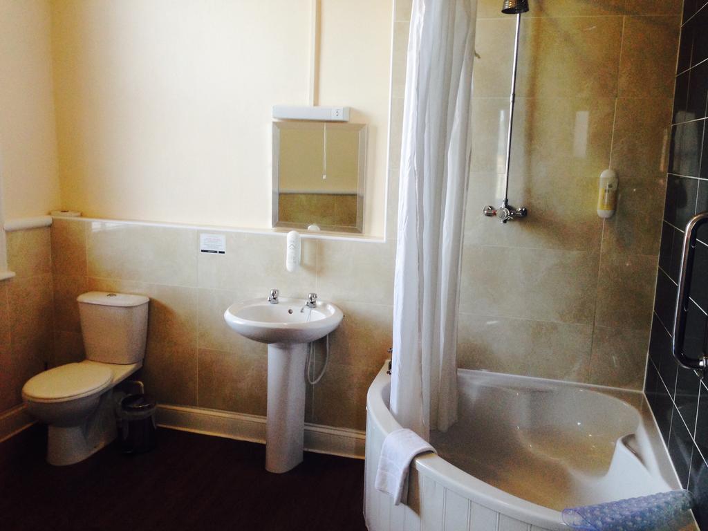 The Three Tuns Hotel Wetherspoon Thirsk Pokoj fotografie